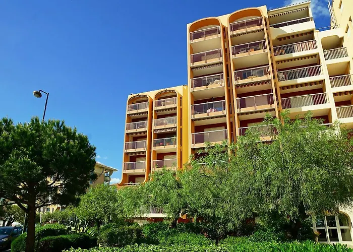 Le Capitole-2 By Interhome Appartamento Fréjus